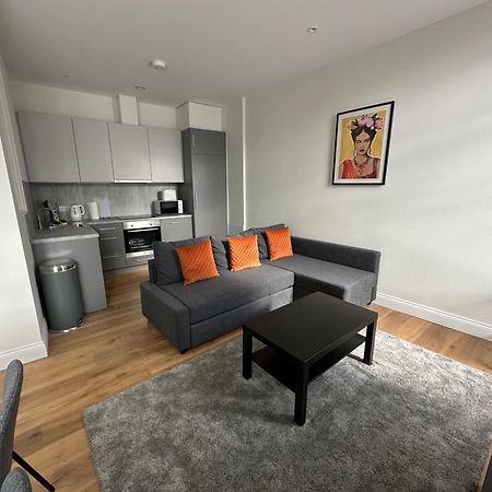 Winchester Street Apartments By Urban Abode Basingstoke Bagian luar foto