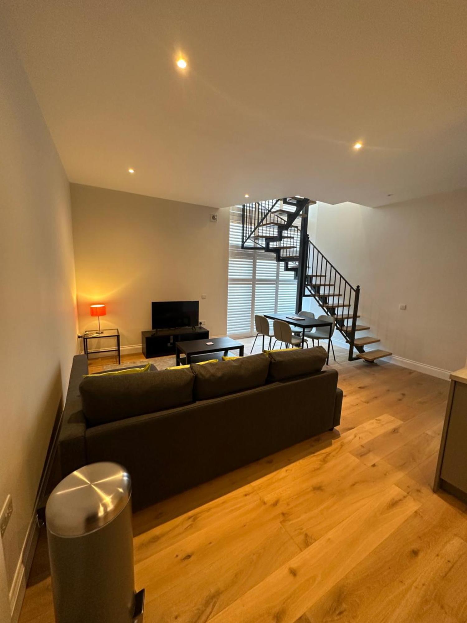 Winchester Street Apartments By Urban Abode Basingstoke Bagian luar foto